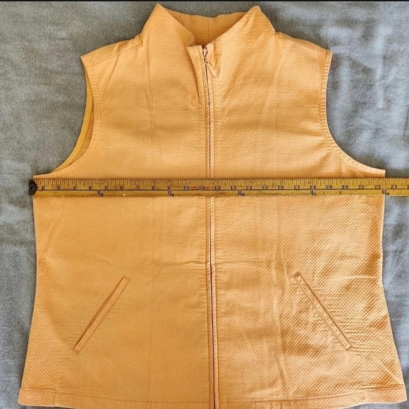 Eileen Fisher Light Orange Micro Quilt Cotton Vest - Picture 4 of 9
